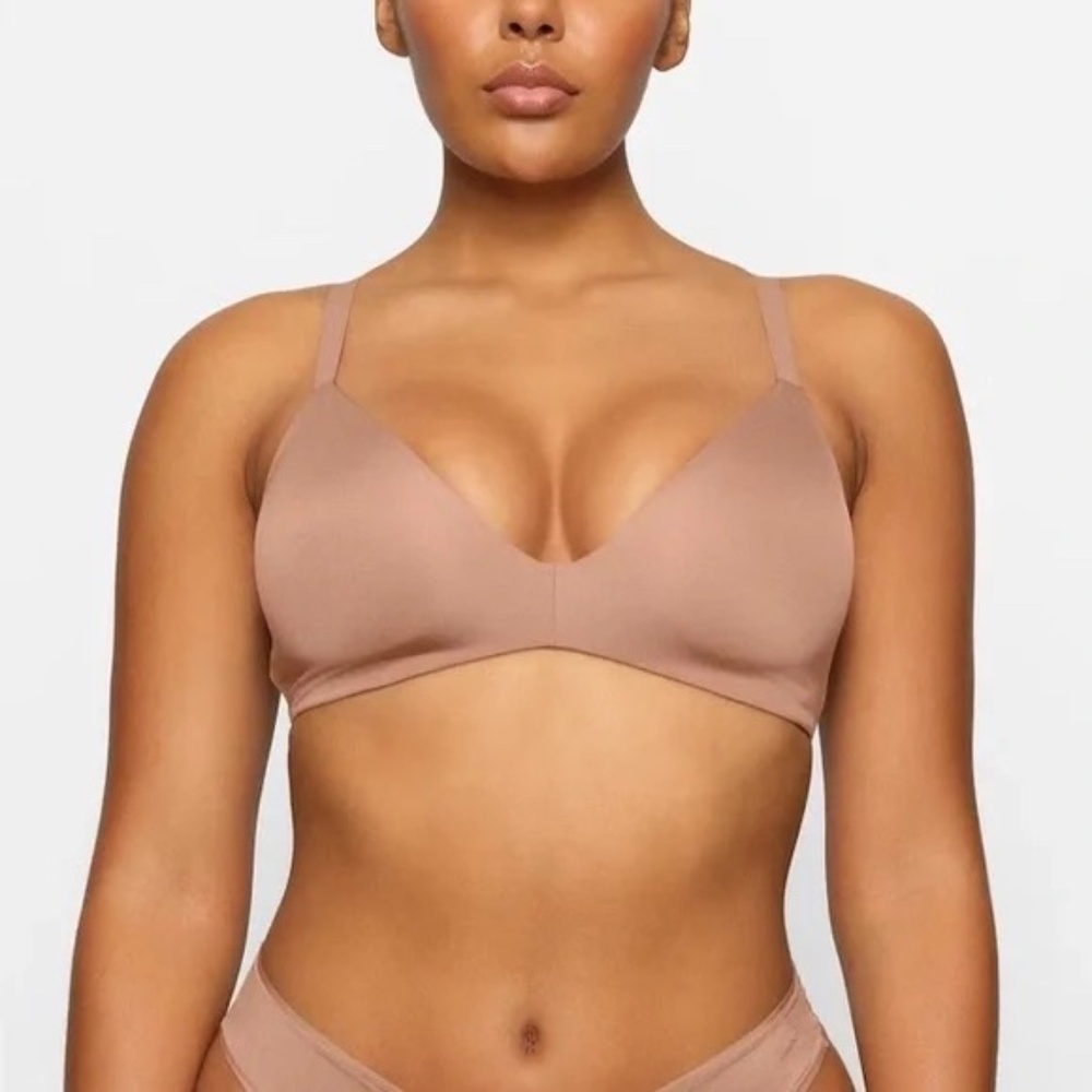 SKIMS, Wireless Form T-Shirt Demi Bra, 38D, Clay, NWT